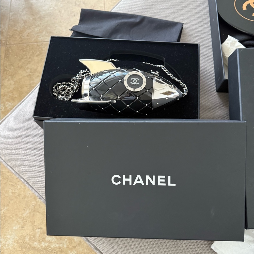 CHANEL Black and Silver Jewelry Accessory